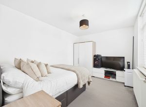 Bedroom- click for photo gallery